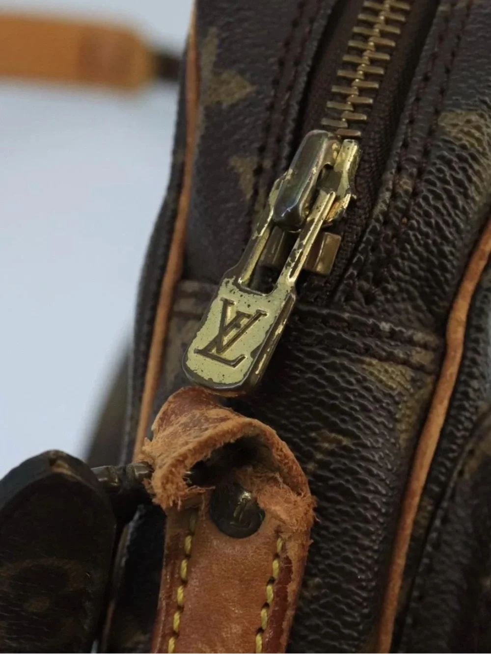 Louis Vuitton Monogram Canvas Messenger Bag in Brown and Tan